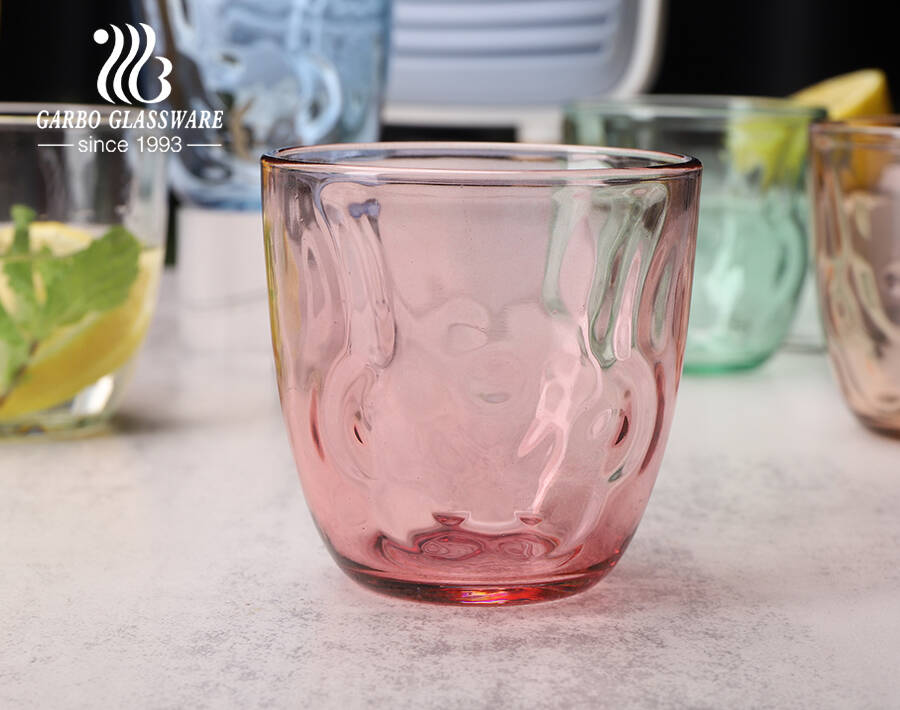 العلامة التجارية Garbo Glassware في مخزون Cat Paw Design Glass بهلوان متعدد الألوان