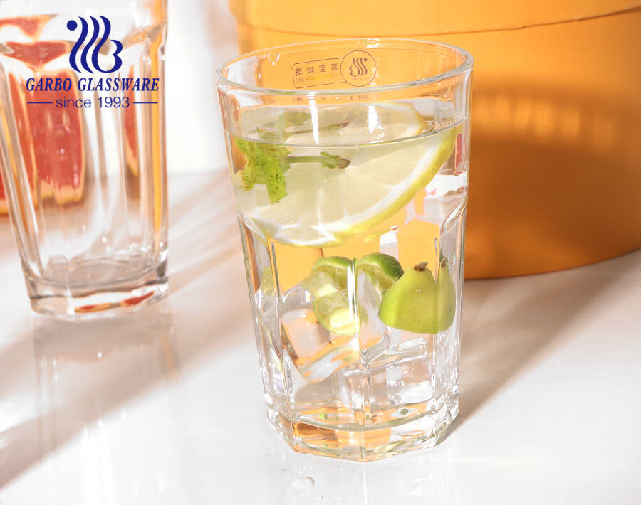 Tasse en verre de roche de style Ikea classique populaire dans le monde entier pour le service de boissons d'hôtel de restaurant à la maison