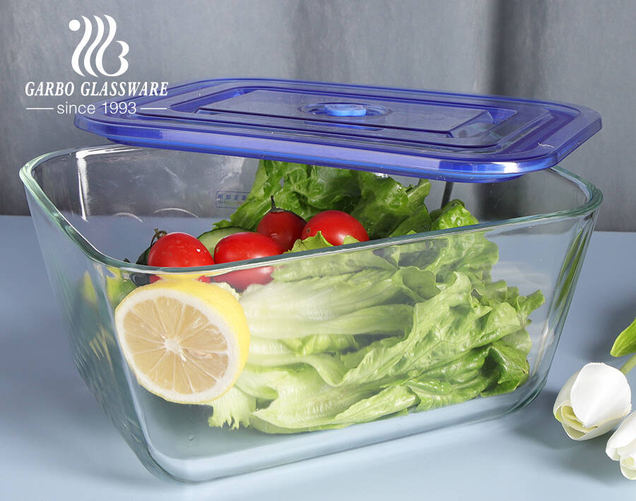 Contenitore per alimenti in vetro ad alto borosilicato realizzato a macchina, contenitore per alimenti quadrato con coperchio in plastica colorata con foro per l'aria