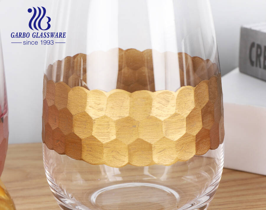 ハニカムメッキデザインの300ml卵型マシンブロー水ガラスタンブラー。