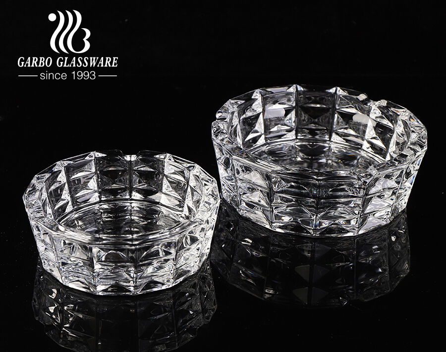 Garbo high quality stocked round outdoor embossed glass ashtray for home hotel