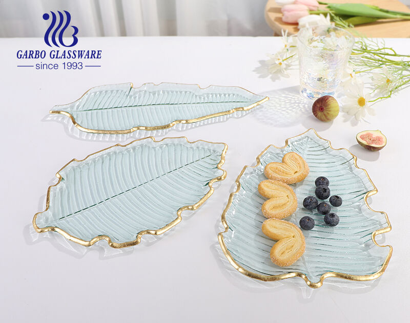 Handmade hot sale leaf shape gift wedding serving glass plate with golden rim