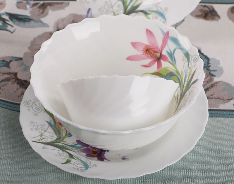 Factory Wholesale Customized Spring Bloom Flower Opal Glass Dish Plate