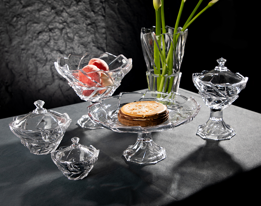 New Unique Design Glass Fruit Bowl with Stem High-end Style13 Inch Table Food Serving Bowl