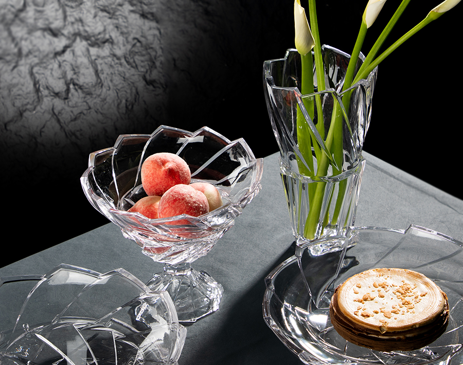 New Unique Design Glass Fruit Bowl with Stem High-end Style13 Inch Table Food Serving Bowl