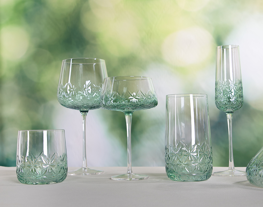 High-end new design colored glass wine cup with ion-plating gift items