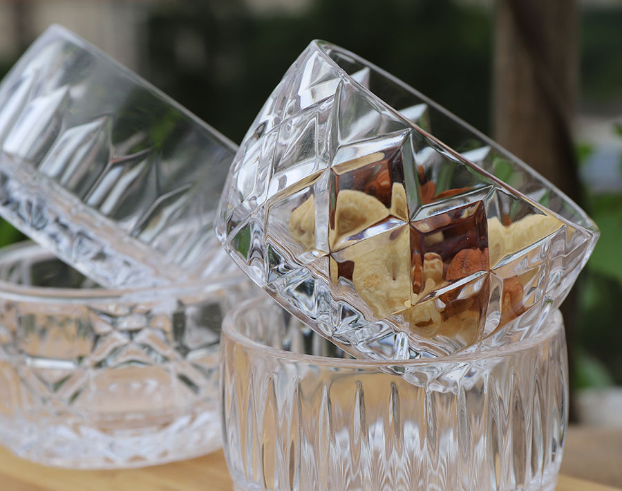 New Arrival Glass candy jar bowl 130ml snack sugar canister with lid  Made in China 
