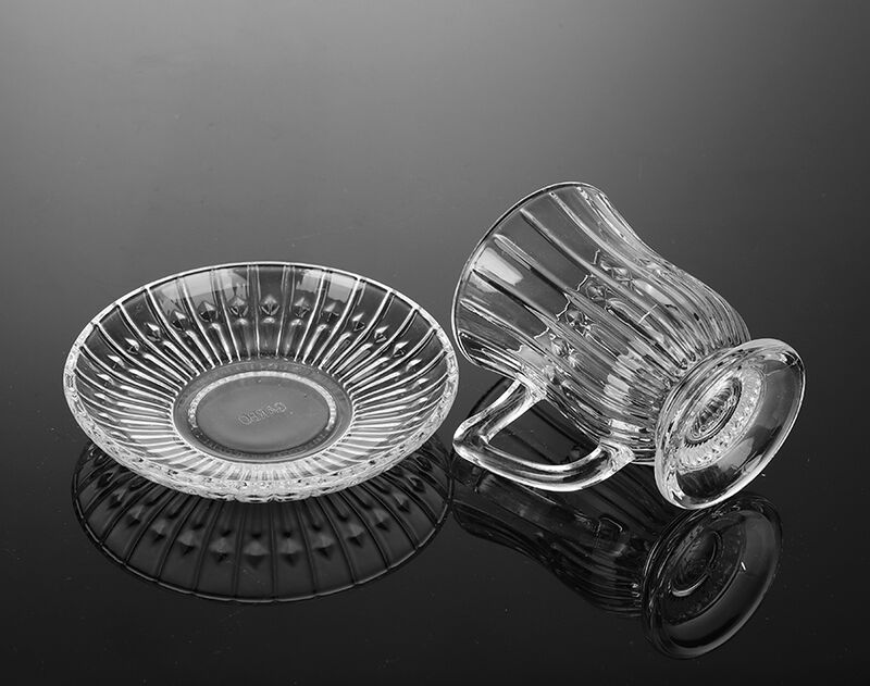 New engraved design glass tea mug with saucer factory wholesale