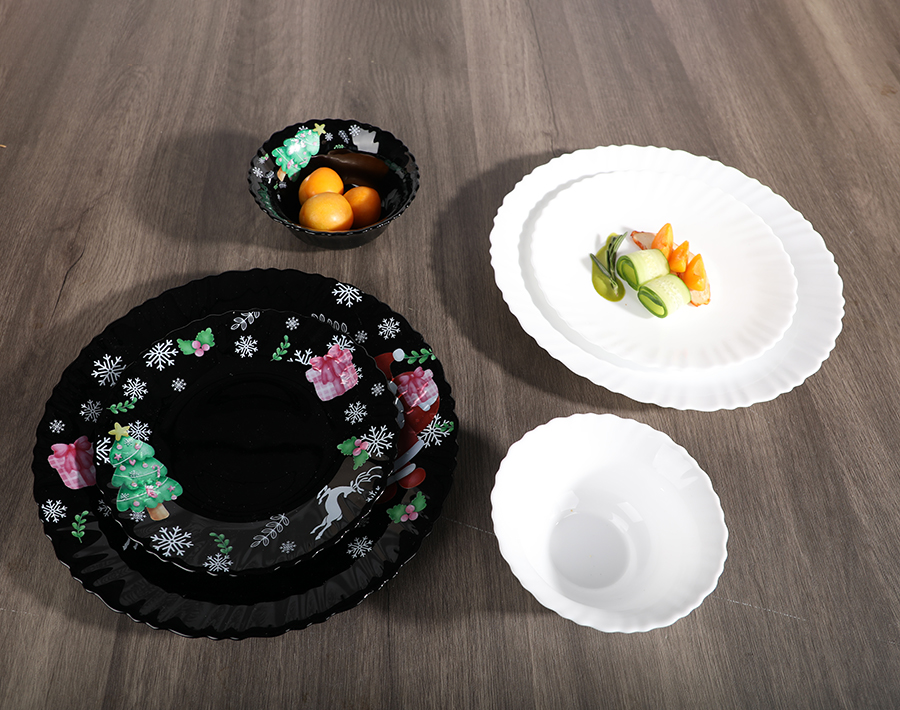 Christmas Festival Decor Black Opal Glass Plates Sets Gathering Atmosphere
