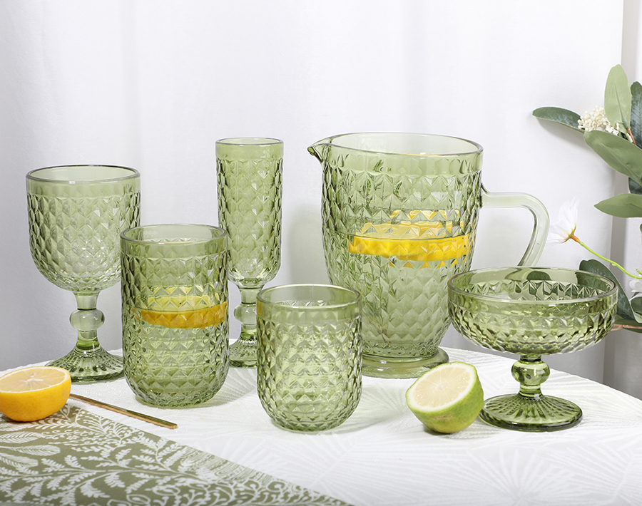 Solid color sword-shaped glass drinking set in stock