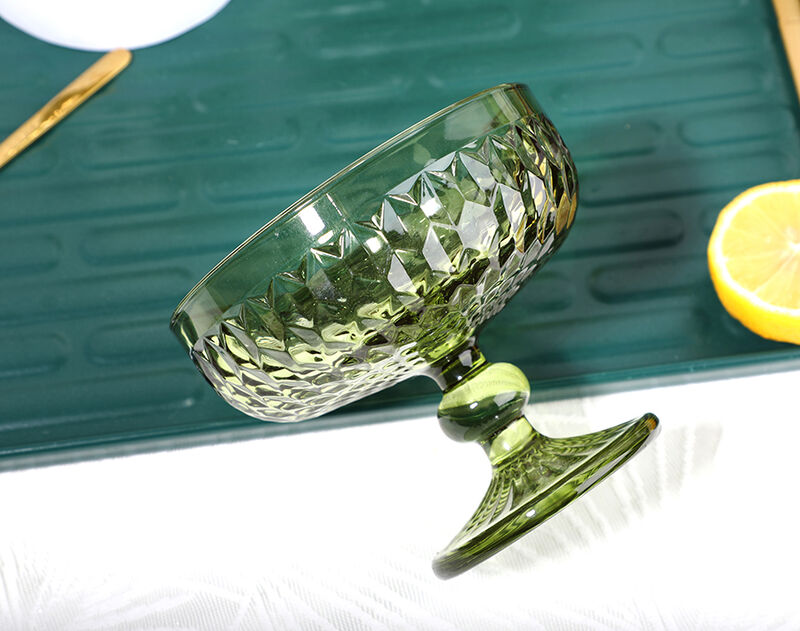 Solid color sword-shaped glass drinking set in stock