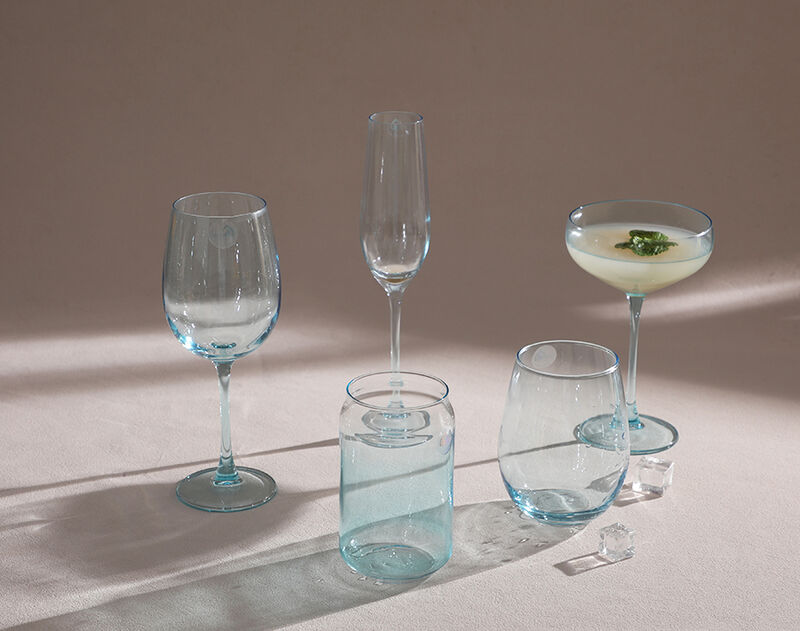 High-end luxury wine glass with spray blue color drinking set