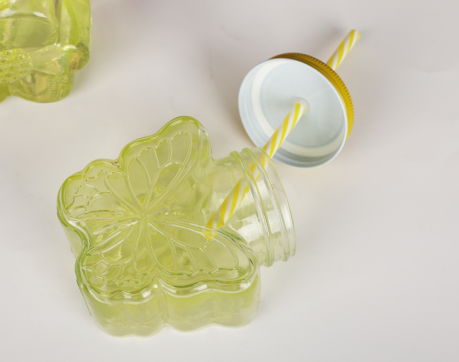 Facotry Butterfly Flower Shape Glass Jar Bottle