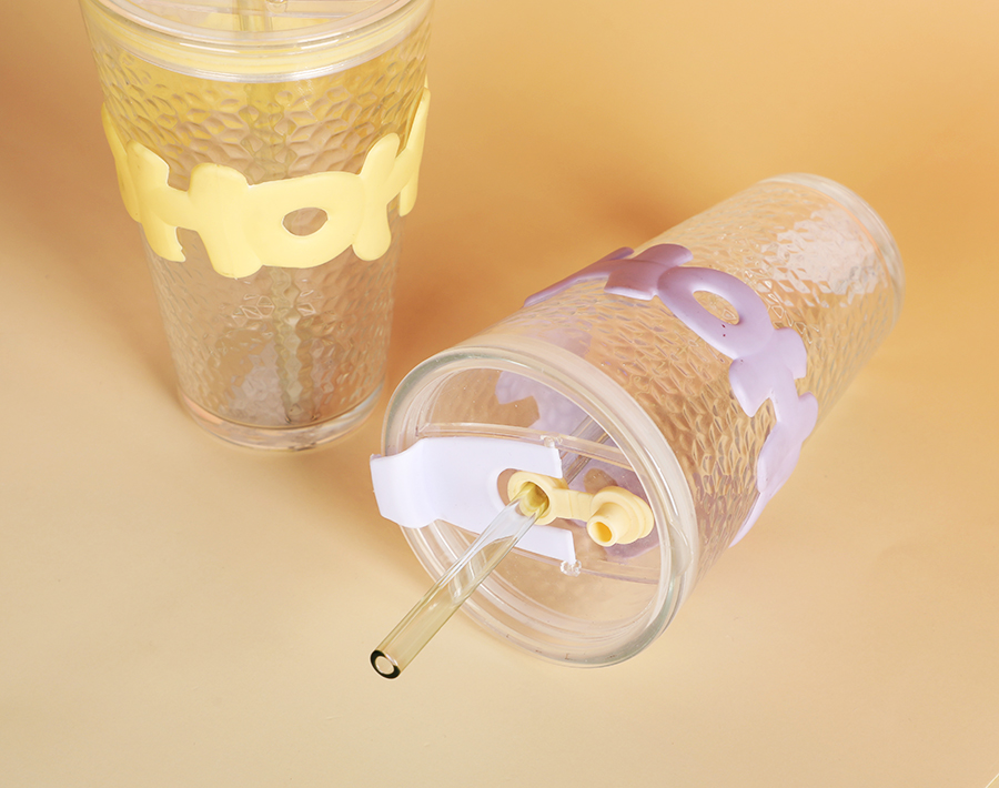Hot tumbler with electroplating elegant glass cup with straw