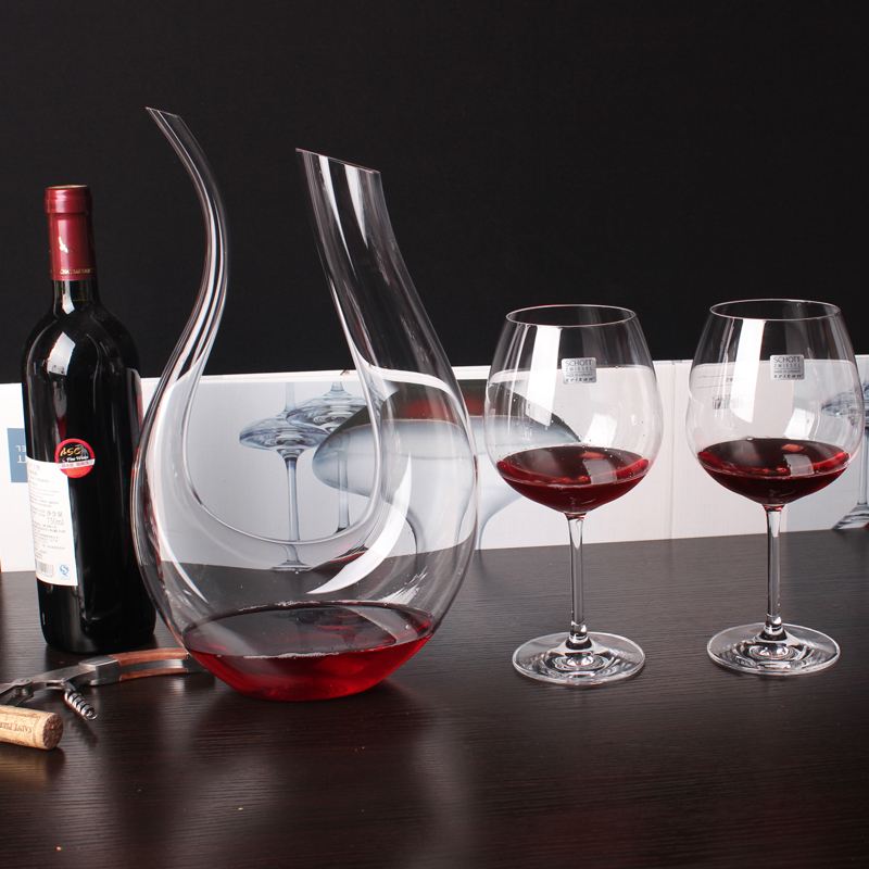 How do Americans choose the right glass wine decanter?