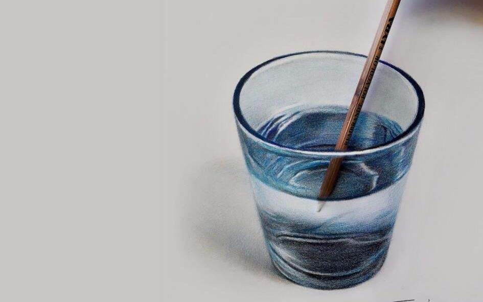 4 raisons d'utiliser une tasse en verre pour boire de l'eau