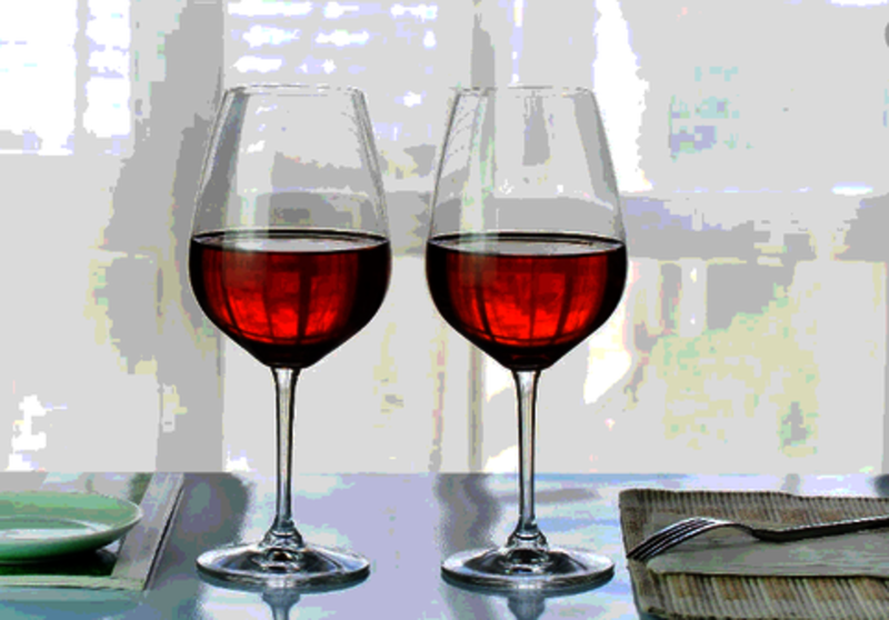 Do you know the right way to hold a red wine glass?