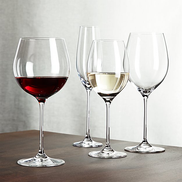 Comment distinguer les verres à vin rouges et blancs? Cid = 3