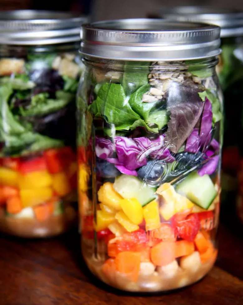 How to make the most popular mason jar salad