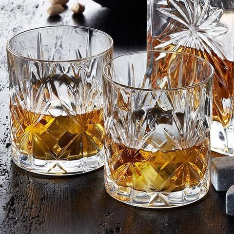 Cách chọn ly rượu whisky