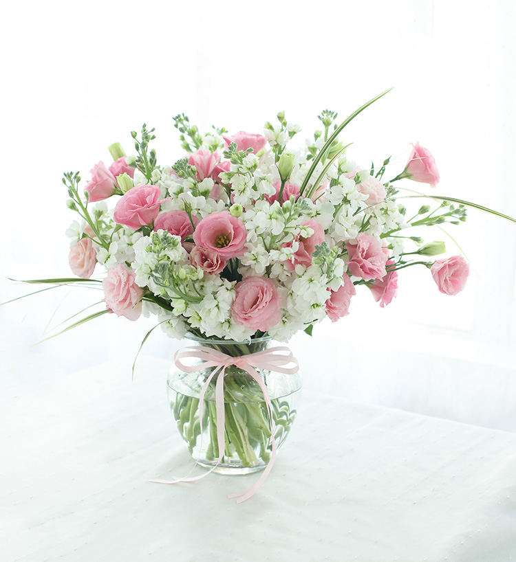 Ces fleurs sont plus adaptées à la tenue dans des vases en verre