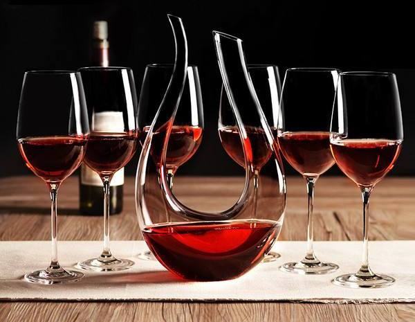 Bình gạn rượu là gì? Bạn có biết chức năng của decanter không? Cid = 3