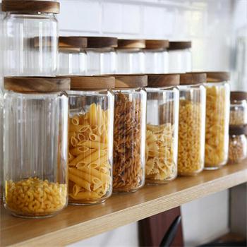 Glass storage jar makes life clean and comfortable