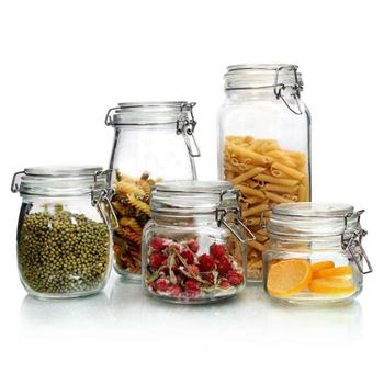 Glass storage jar makes life clean and comfortable