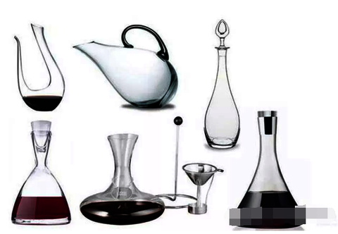 the shape of glass decanters