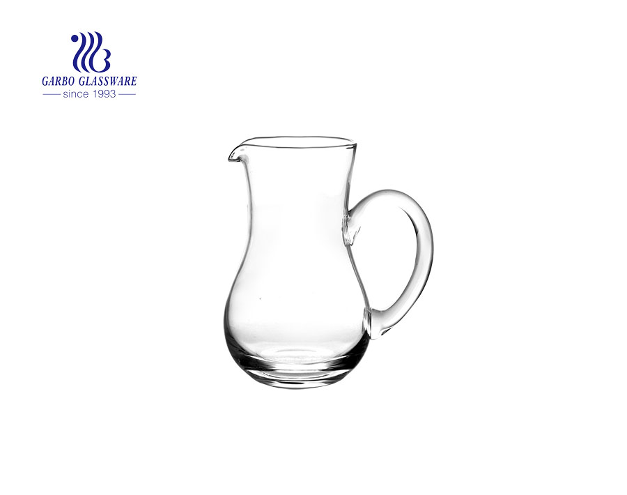 carafe en verre de porcelaine