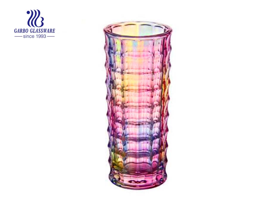 These glass vase can meet all requirements for decoration