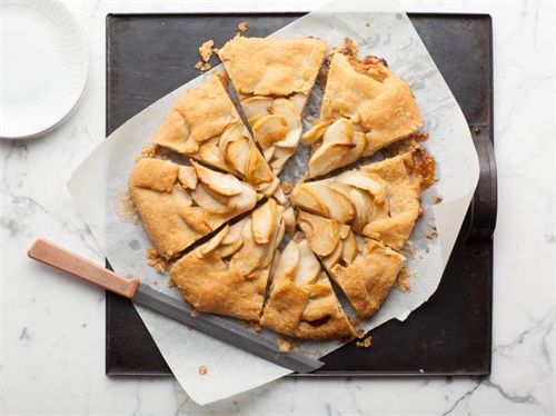 How do we use the Garbo baking glass to make a Pie？