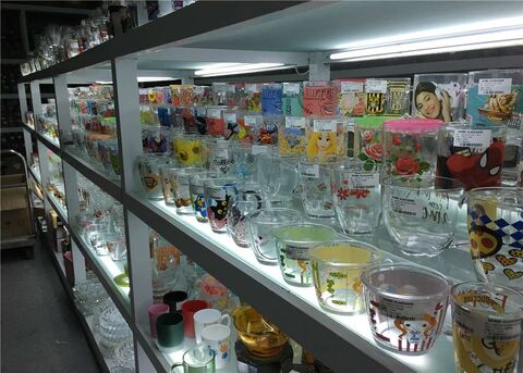 Glass mugs for beer, coffee and tea