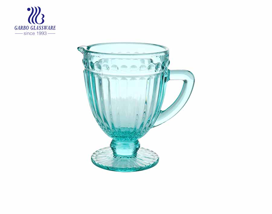 Pichets en verre de couleur bleu horizon 1.3 L avec motif à rayures