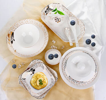 Which style of fancy dinner set do you prefer