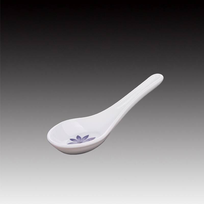 Do you know why there is a hole in the ceramic spoon? Is it to save the material?cid=3