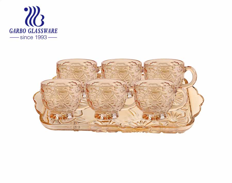 Tasse à café en verre à placage ionique de couleur champagne 7 pièces de style royal avec motif gravé et ensemble de plateaux