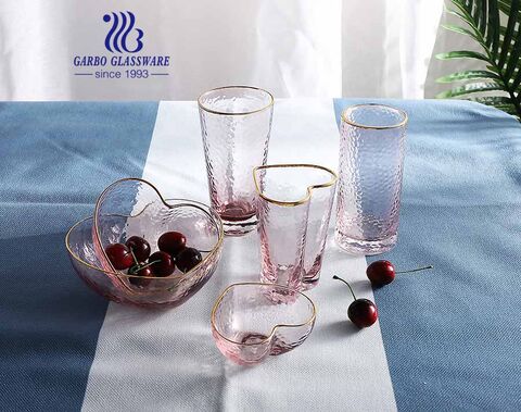 Handmade cherry pink hammer pattern heart shape glass water drinking cups glass bowl with golden rim glassware set for wedding party dinner