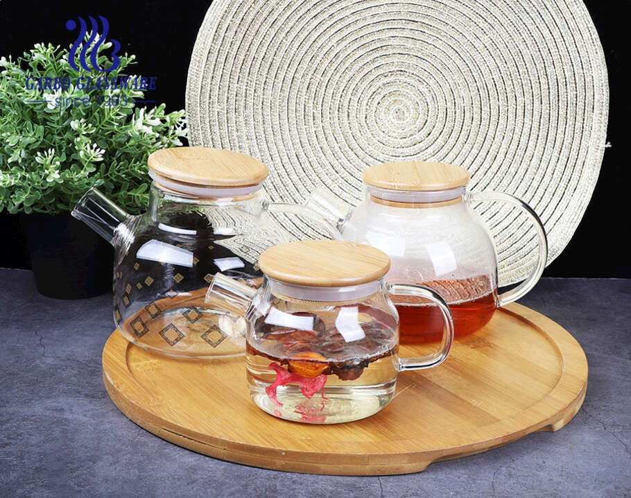 450ml hohe Borosilikatglas-Teekanne herdsicherer Wasserkocher mit Blattflecken am Mund