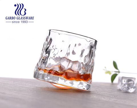 Promociones semanales de Garbo: vasos de whisky giratorios