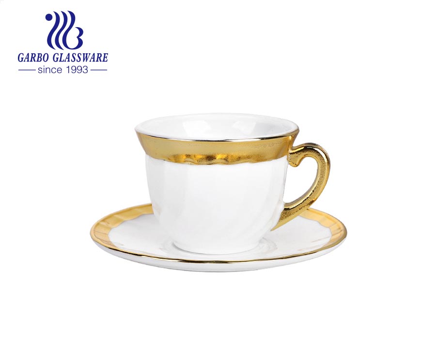 Hitzebeständige goldene Teetasse aus Opalglas mit Untertassen-Set