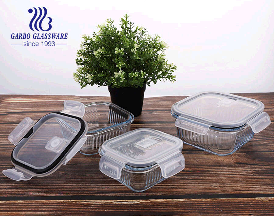 320ml quadratische Lunchbox aus Glas mit geprägtem Streifenmuster und verschließbarem Deckel