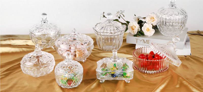 Garbo Brand Elegant Swan Shape Glass Candy Pot