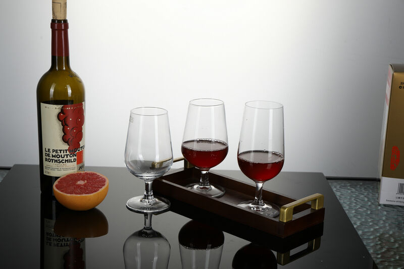 The Perfect Wine Glass for Discerning Wine Enthusiasts