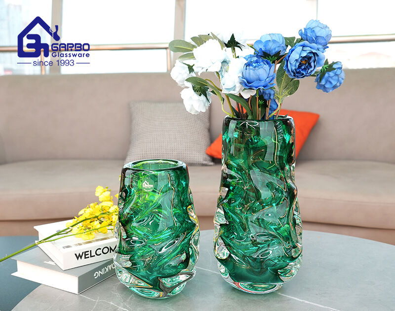 Heavy type luxury green color handmade glass flower vase for gift