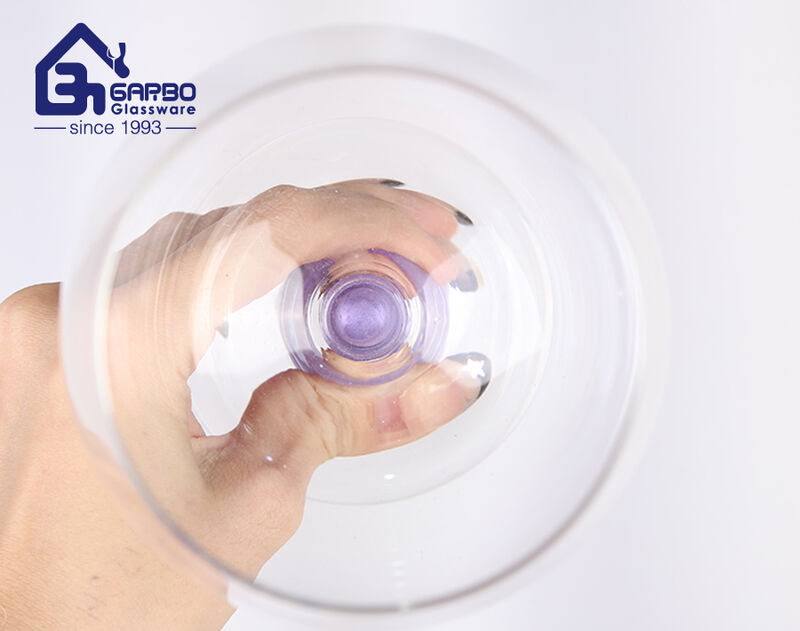 Copa de vino tinto de vidrio de diseño creativo de 20 oz con tallo de cuentas de color púrpura