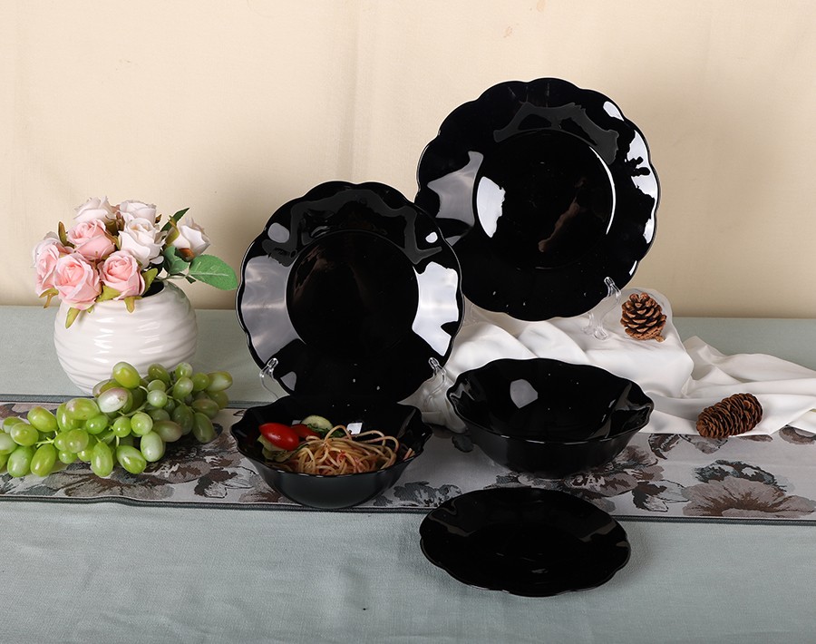 Why are global high-end brands seeking black opal glass supply chains