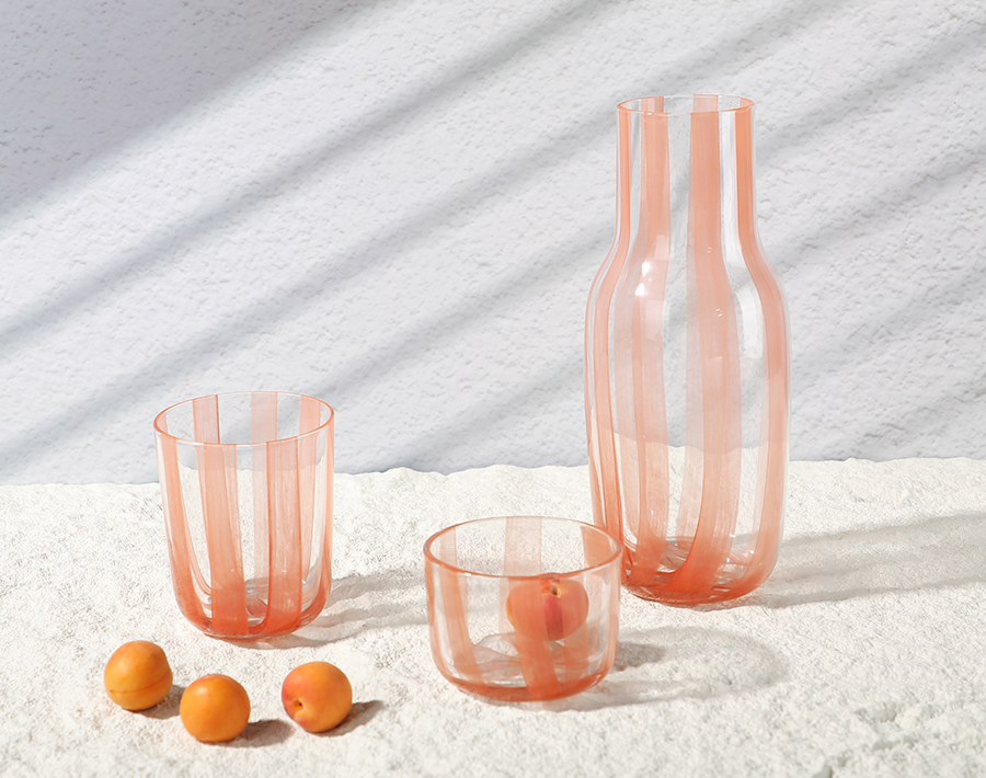 Hand blown 1100ML sunset solid color glass drinking jug