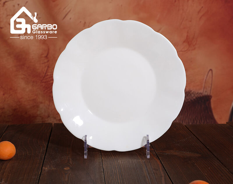 White Opal Glass Tableware Lets You Enjoy Every Meal