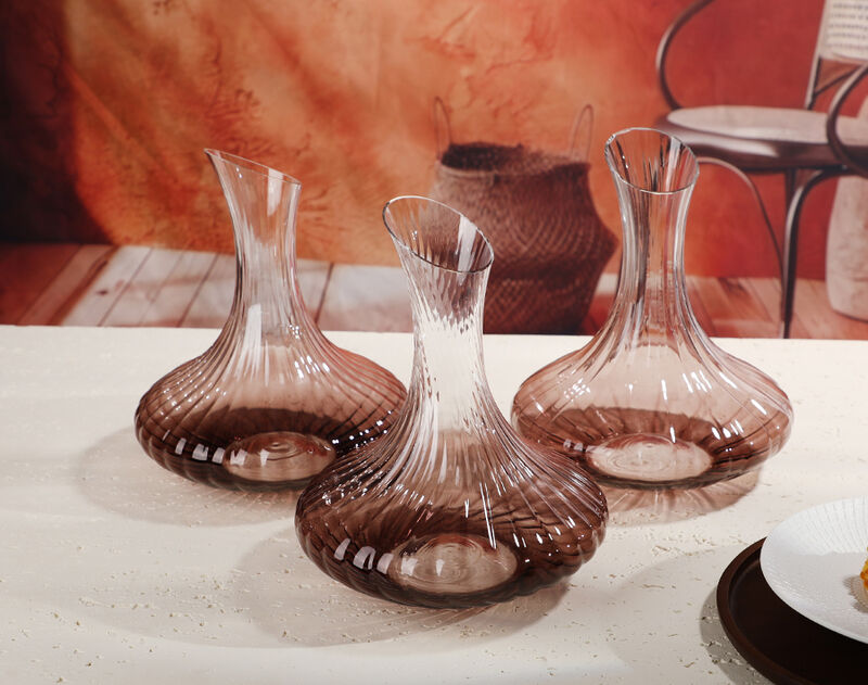 1.5L brown color spray high quality hand-made glass decanter